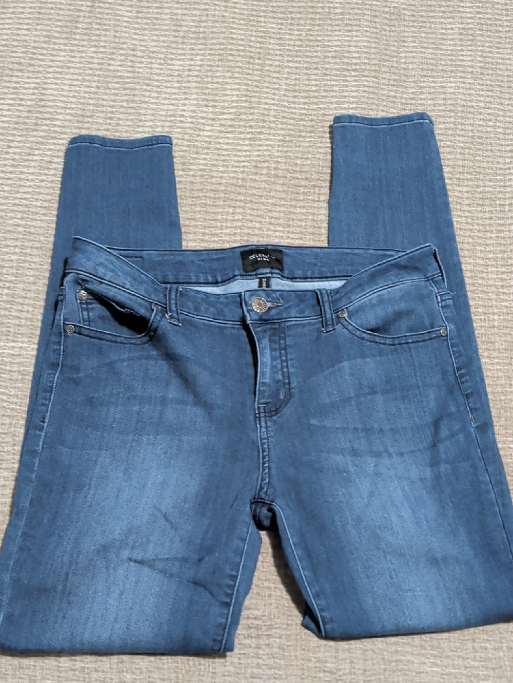 Celebrity Pink Midwash Skinny Jeans